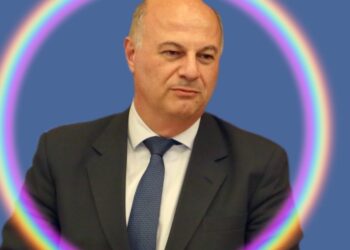 ΕΝΑΣ ΜΙΚΡΟ(Σ)ΒΙΟΛΟΓΟΣ ΥΠΟΥΡΓΟΣ ΔΙΚΑΙΟΣΥΝΗΣ
