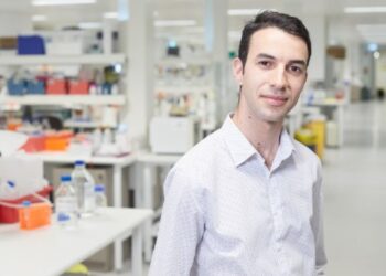 ΕΛΛΗΝΟΠΟΥΛΟ ΑΠΟ ΤΗΝ ΑΥΣΤΡΑΛΙΑ ΠΡΩΤΟΣΤΑΤΕΙ ΣΤΗ ΜΑΧΗ ΚΑΤΑ ΤΟΥ ΚΑΡΚΙΝΟΥ