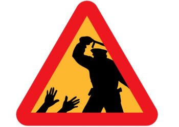 ΤΟ ΑΣΤΥΝΟΜΙΚΟ ΚΡΑΤΟΣ, ΤΟ ΠΑΙΧΝΙΔΙ ΜΕ ΤΗ ΦΩΤΙΑ  ΚΑΙ ΣΤΟ ΒΑΘΟΣ ΚΑΛΠΕΣ