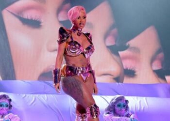 ΞΕΣΠΑ Η CARDI-B ΓΙΑ ΤΑ GRAMMY