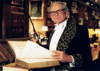 PIERRE CARDIN: ΕΝΑΣ ΠΟΛΙΤΗΣ ΤΟΥ ΚΟΣΜΟΥ ΠΟΥ ΕΒΛΕΠΕ ΜΟΝΟ ΤΟ ΜΕΛΛΟΝ