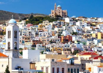 Δέκα Λόγοι να Πας στη Σύρο το Φθινόπωρο