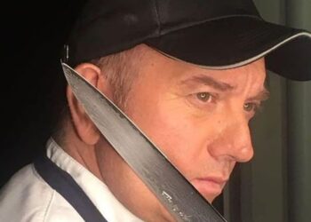 ΕΚΤΟΡΑΣ ΜΠΟΤΡΙΝΙ: «Η ΜΑΓΕΙΡΙΚΗ ΕΙΝΑΙ ΤΡΟΠΟΣ ΕΠΙΚΟΙΝΩΝΙΑΣ»