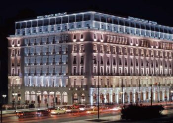 Η Ιστορία του κέντρου της Αθήνας έχει όνομα: Ξενοδοχείο «Μεγάλη Βρεταννία»!