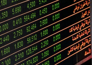 «ΚΑΤΑΡΡΕΕΙ» Η ΤΟΥΡΚΙΚΗ ΛΙΡΑ