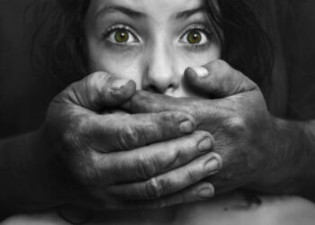 ΝΕΟΙ ΑΝΘΡΩΠΟΙ ΣΤΙΣ ΔΑΓΚΑΝΕΣ ΤΟΥ HUMAN TRAFFICKING…