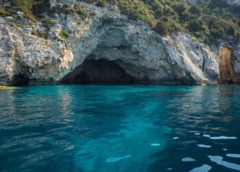 Παξοί: το μικρό κόσμημα του Ιονίου