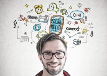 ΑΥΞΗΘΗΚΕ Η ΧΡΗΣΗ ΤΩΝ SOCIAL MEDIA ΕΝ ΜΕΣΩ ΠΑΝΔΗΜΙΑΣ