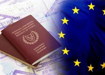 ΤΑ «ΧΡΥΣΑ ΔΙΑΒΑΤΗΡΙΑ» ΣΥΓΚΛΟΝΙΖΟΥΝ ΤΗΝ ΚΥΠΡΟ